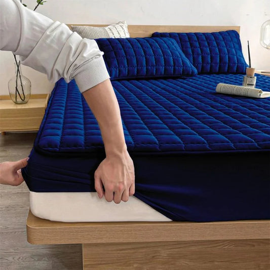 Diamond Quilted 100% Waterproof Mattress Cover (Navy)